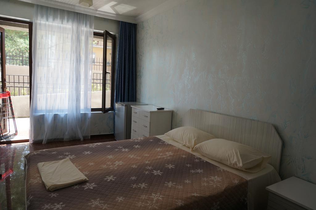 Samni Hotel Ureki Zimmer foto